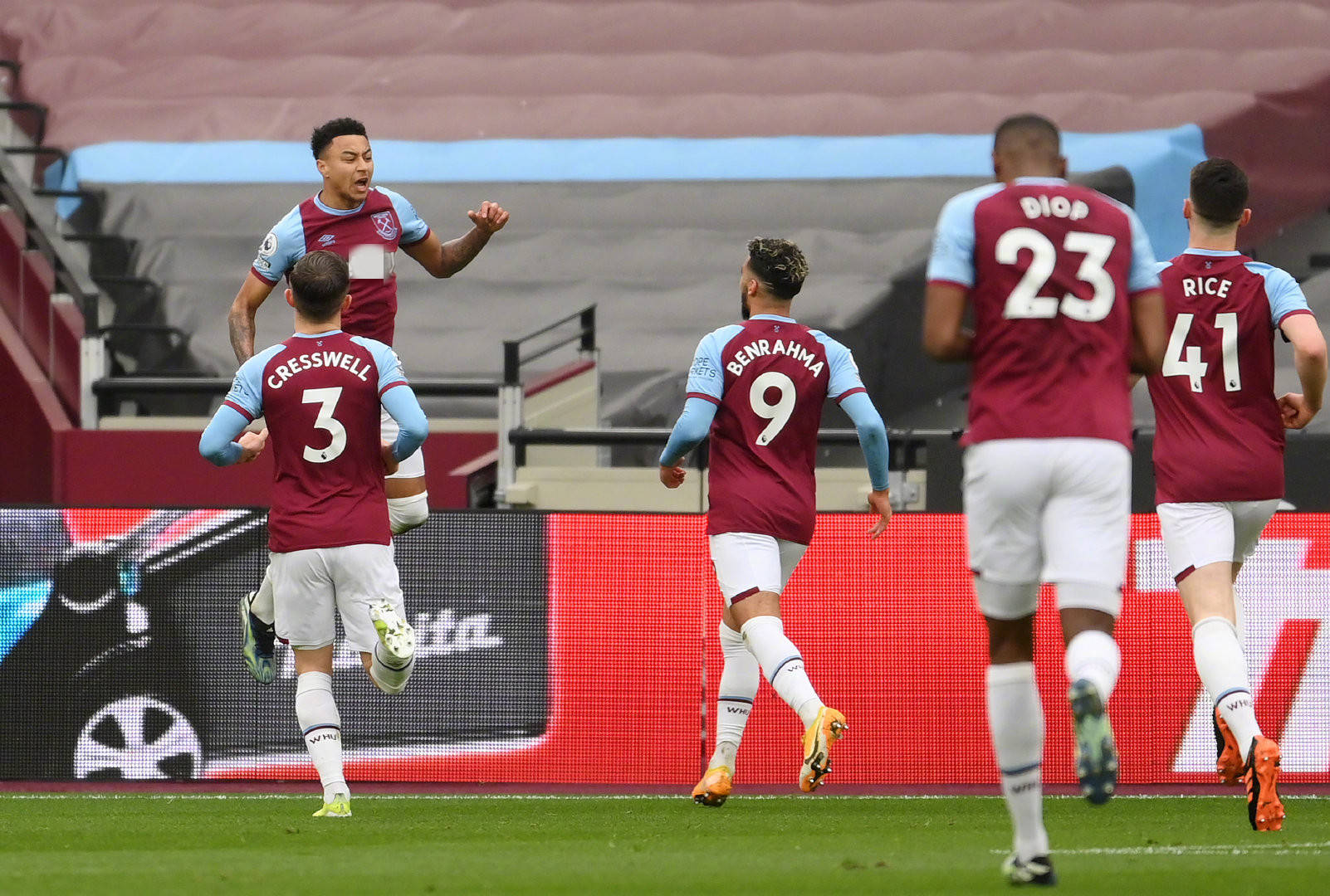 俱乐部在对 俱乐部在对